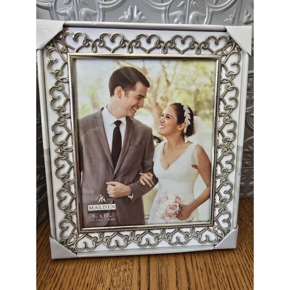 Malden 8x10" Silver Bridal Picture Frame W/Hearts & Rhystones New In Box - Picture 1 of 2